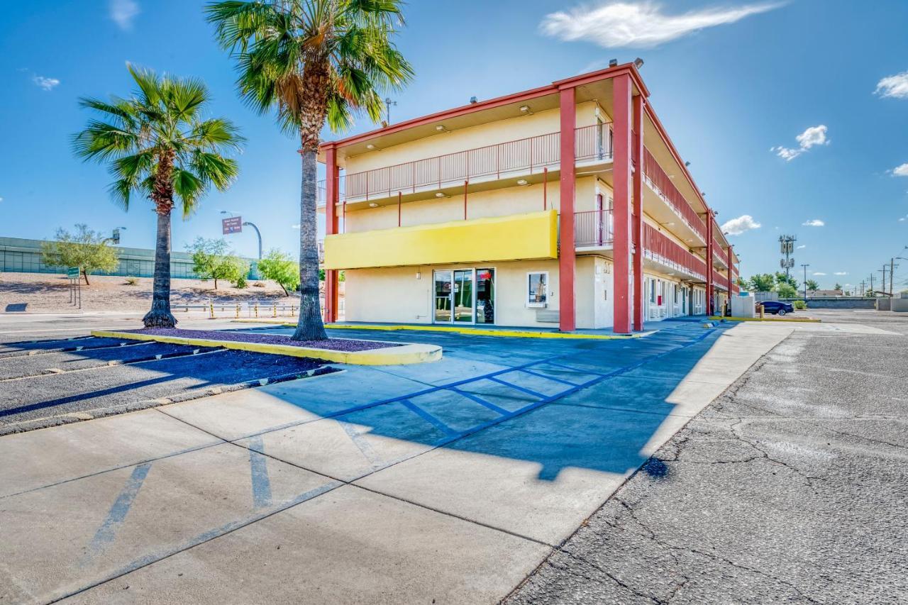Oyo Hotel Tucson Downtown Dış mekan fotoğraf