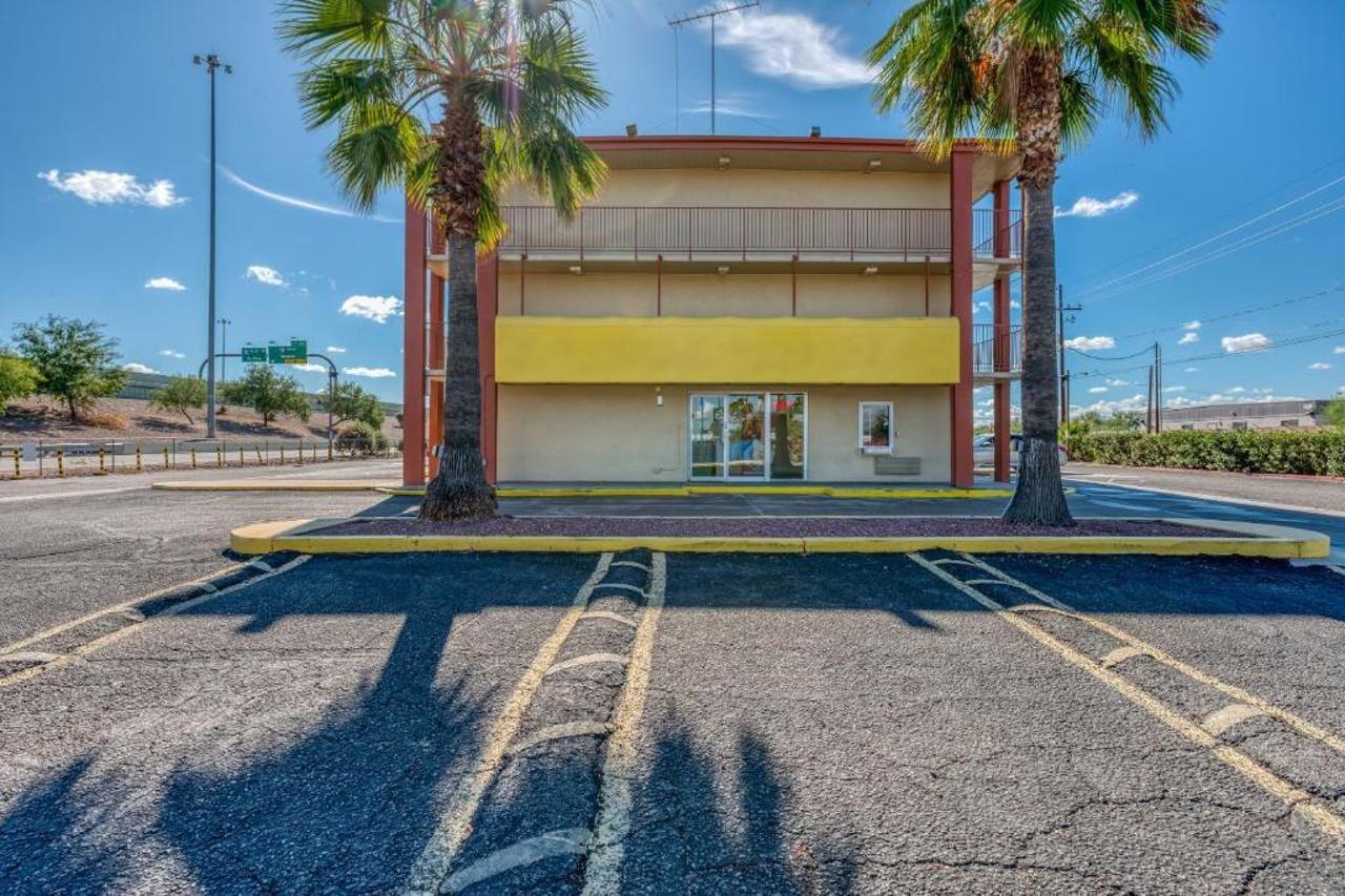 Oyo Hotel Tucson Downtown Dış mekan fotoğraf