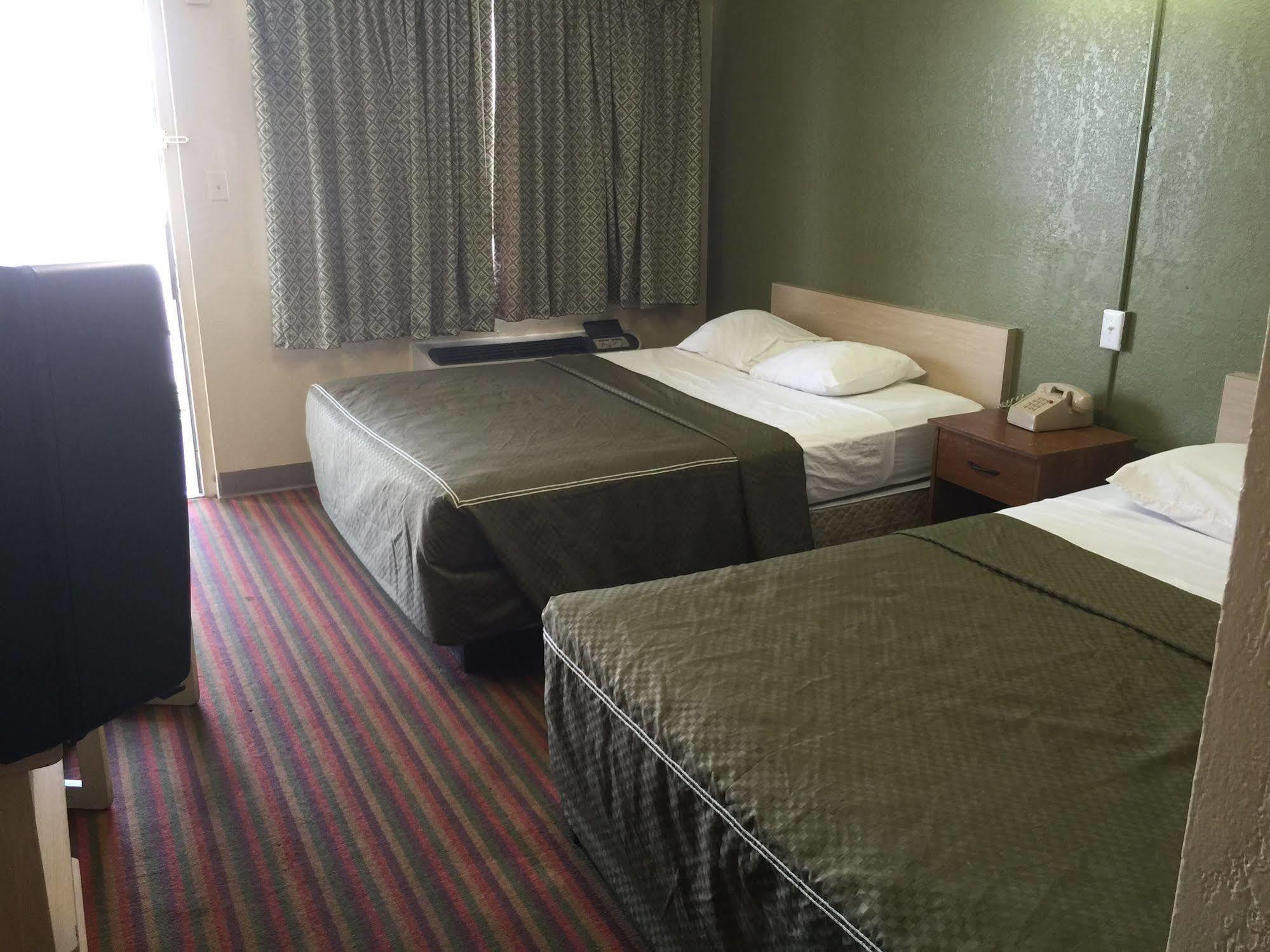 Oyo Hotel Tucson Downtown Dış mekan fotoğraf