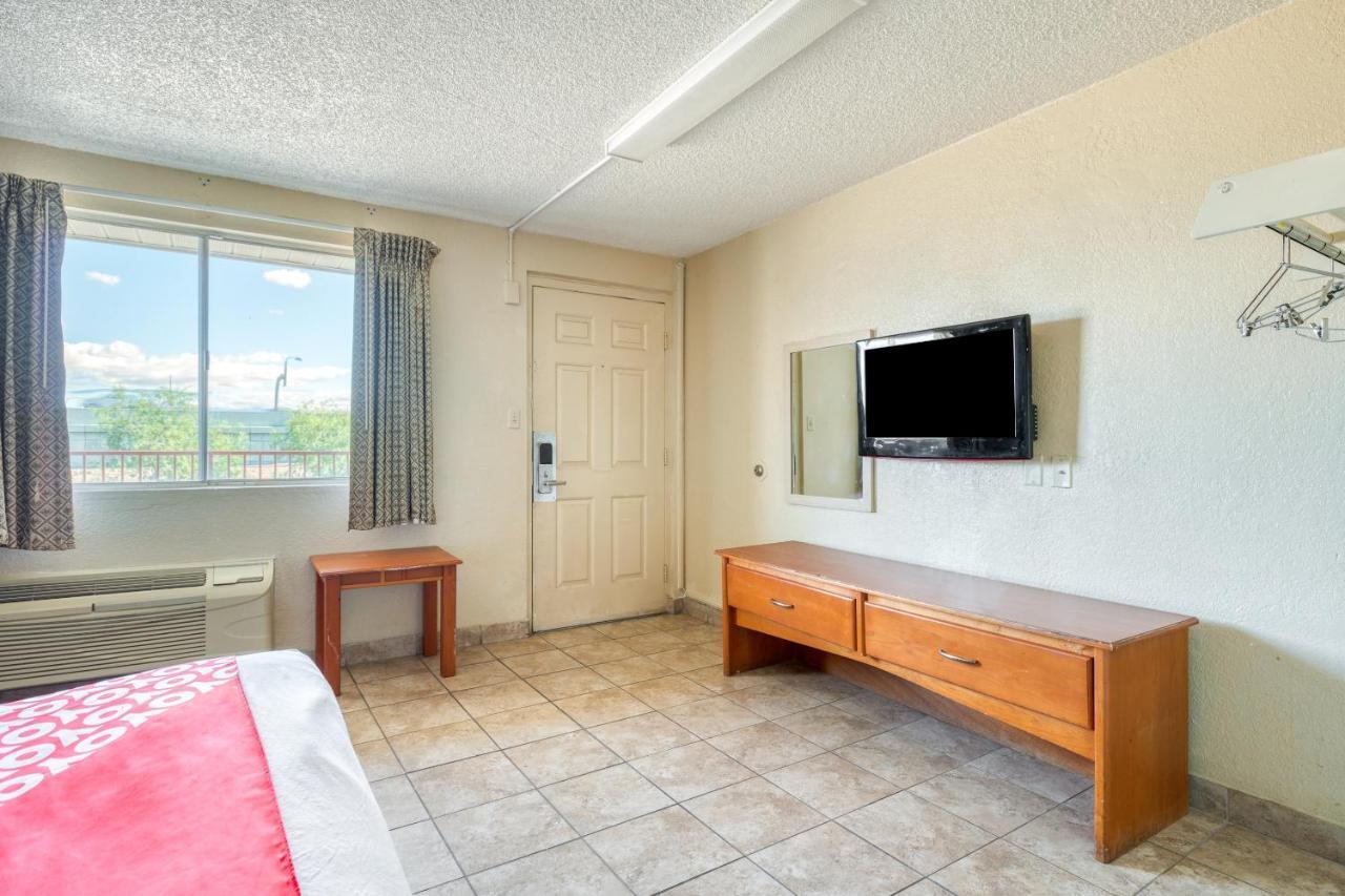 Oyo Hotel Tucson Downtown Dış mekan fotoğraf