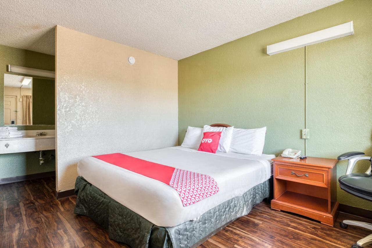 Oyo Hotel Tucson Downtown Dış mekan fotoğraf