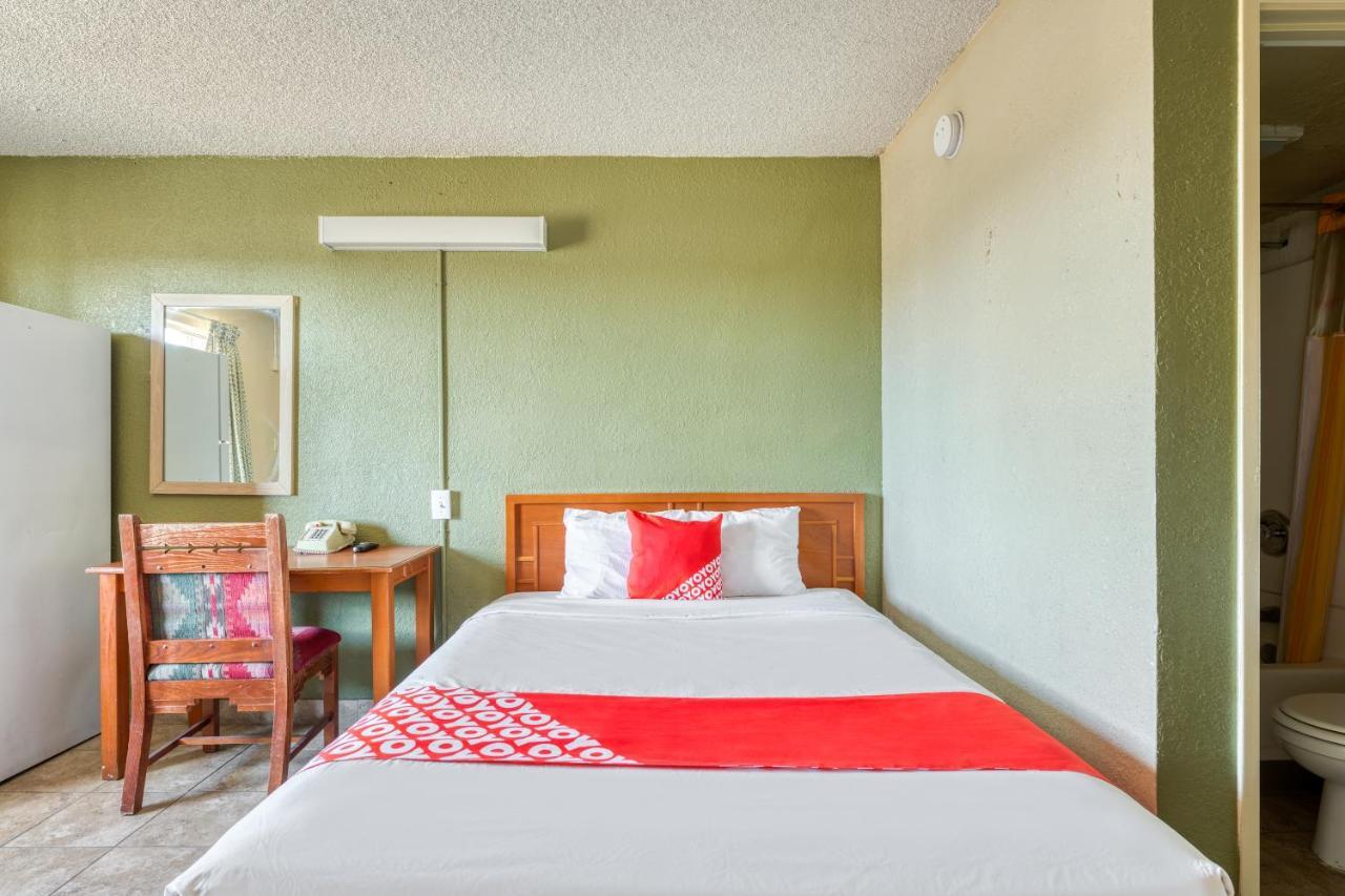 Oyo Hotel Tucson Downtown Dış mekan fotoğraf
